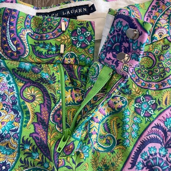 Ralph Lauren Paisley Casual Shorts in Green Purple - Size: 4 - Picture 4 of 5